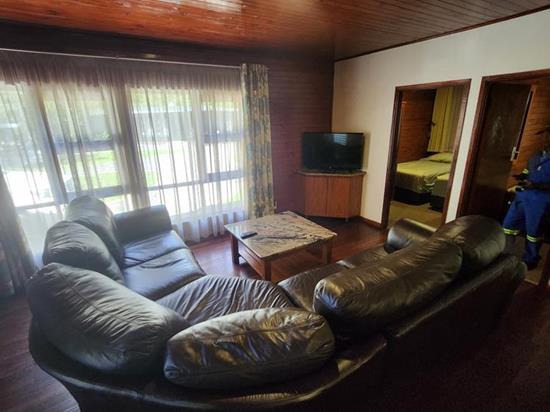 Plettenberg, A Forever Resort: 6-Sleeper Timber Chalet. No river view. 3 bedrooms (1 queen bed & 4 single beds.)